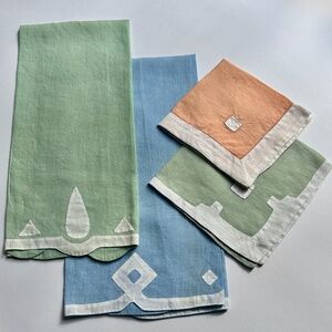 Mid Century Set of 4 Assorted Green, Blue & White Decorated Linen Hand Towels